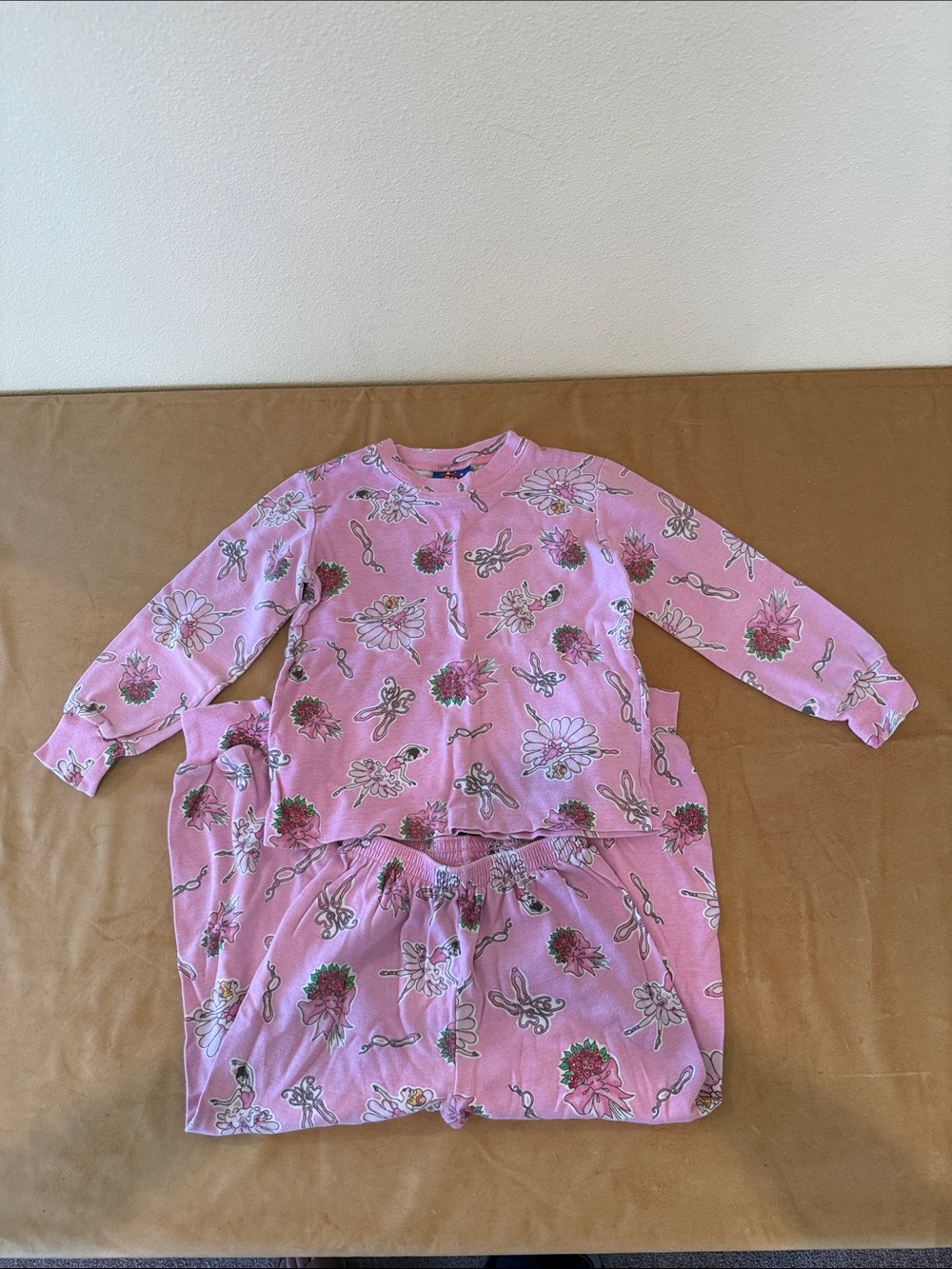 Girls' Pink Floral Long-Sleeve Pajama Set